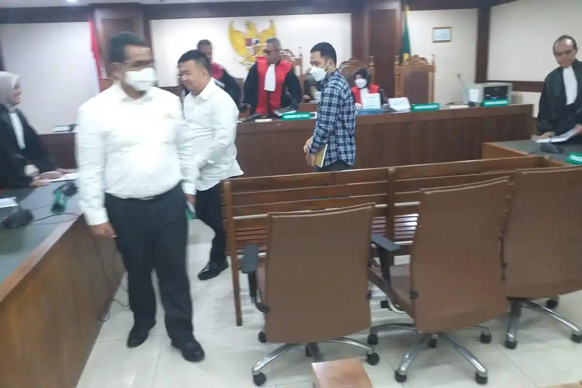 Eks Jaksa di Kejari Jakbar Didakwa Gelapkan Barang Bukti Rp11,7 Miliar dalam Kasus Robot Trading
