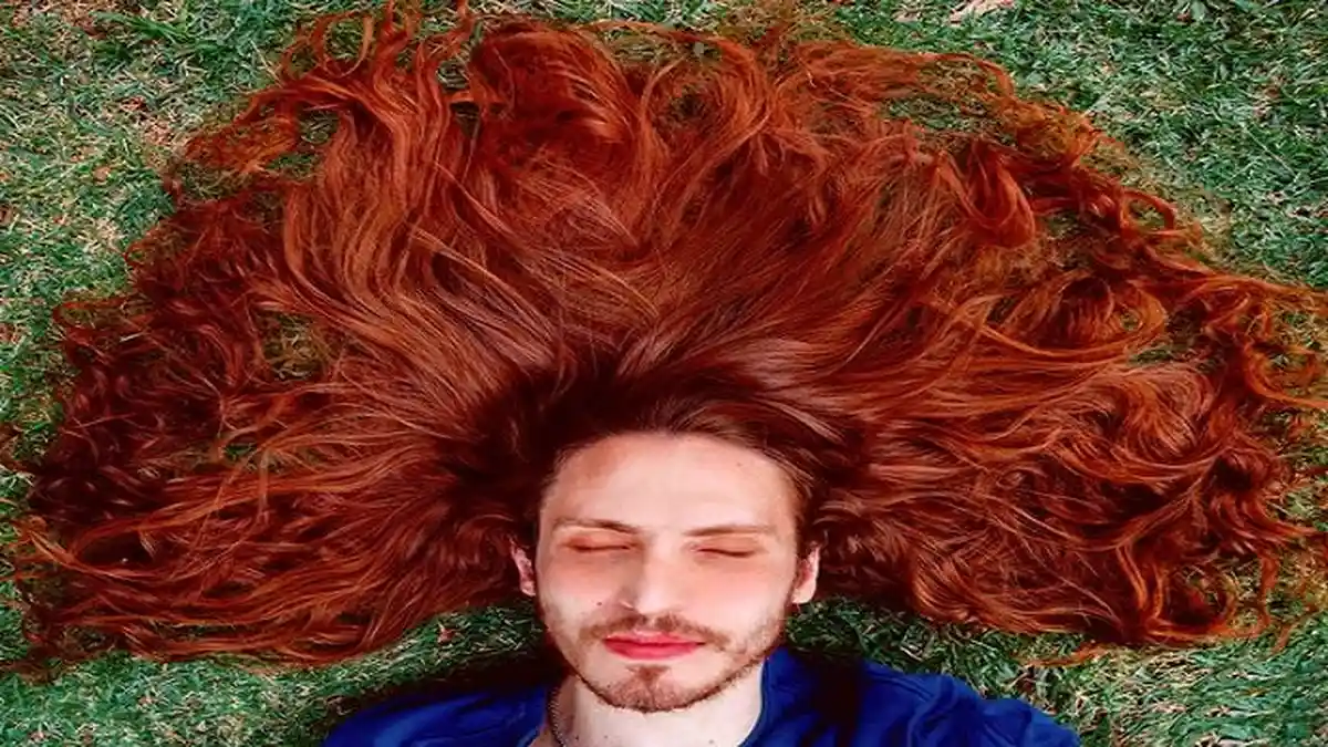 Kisah Model Laki-laki yang Dijuluki 'Rapunzel' Sering Dibully Karena Miliki Rambut Sangat Indah