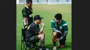 Presiden-PSMS-Medan-Fendi-Jonathan-duduk-didampingi-Manajer-PSMS1.jpg