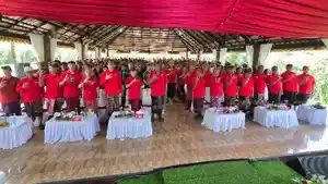 Ketua-DPD-PDIP-Bali-Wayan-Koster-didampingi-Ketua-DPC-PDIP-Klungkung-saat-mengunjungi-Klungkung.jpg