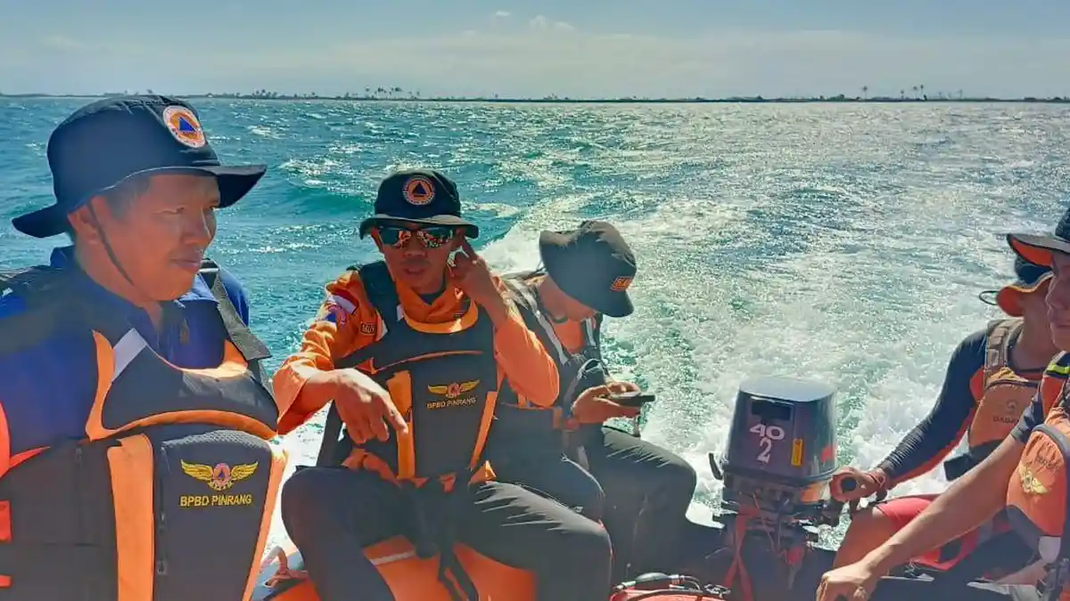 4 Jam Terombang-ambing di Laut Polman, Saat Bantuan Datang Syarif Hilang