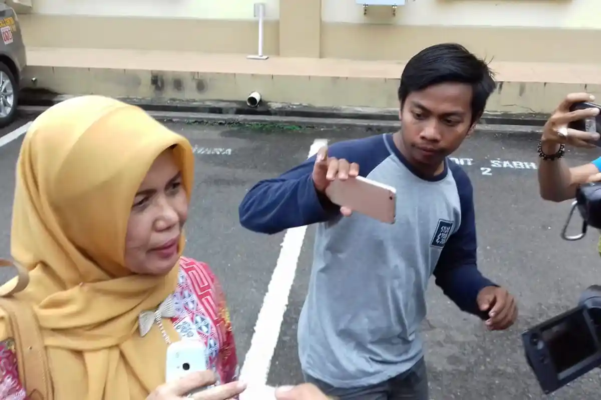 BREAKING NEWS M Juber Mendadak Temui Penyidik KPK di Mapolda Jambi