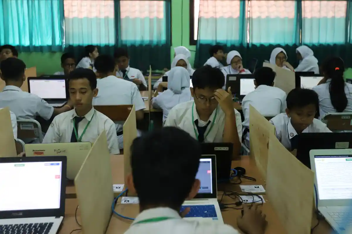 Hasil UNBK SMP 2019: 55 Anak Lakukan Pelanggaran hingga Kemendikbud Sebut Ada Kenaikan Hasil UN