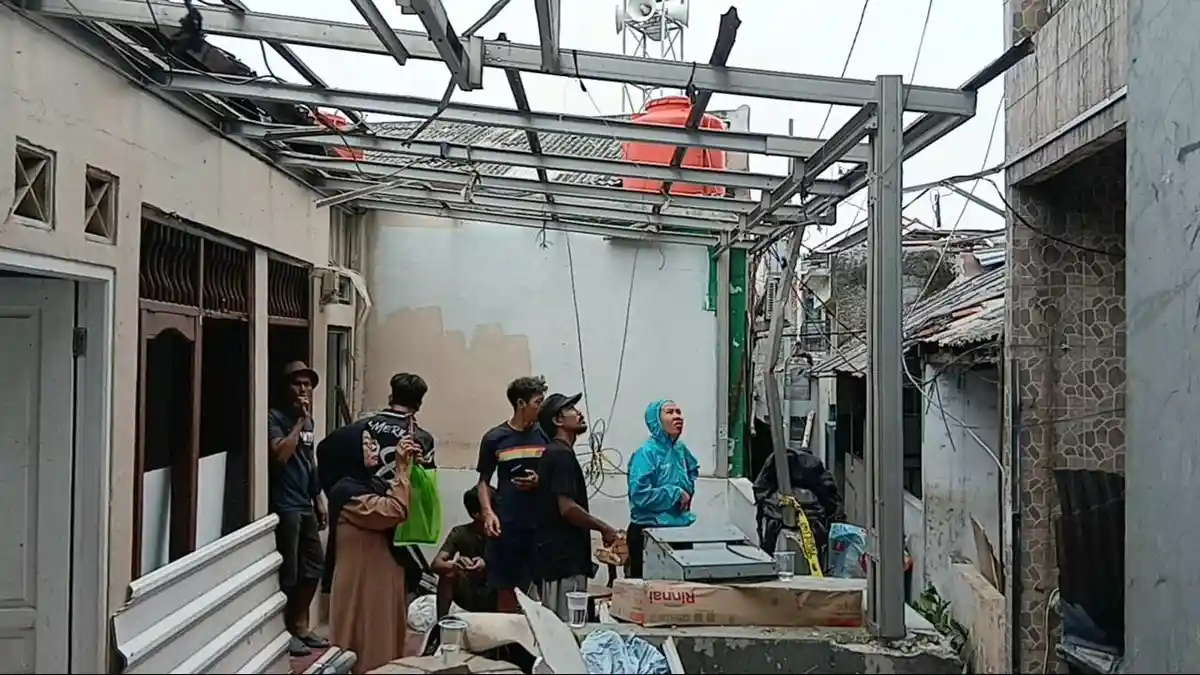 Ledakan Gas Melon di Jaktim Terasa Hingga 200 Meter, Tembok Hingga Lampu Bergetar