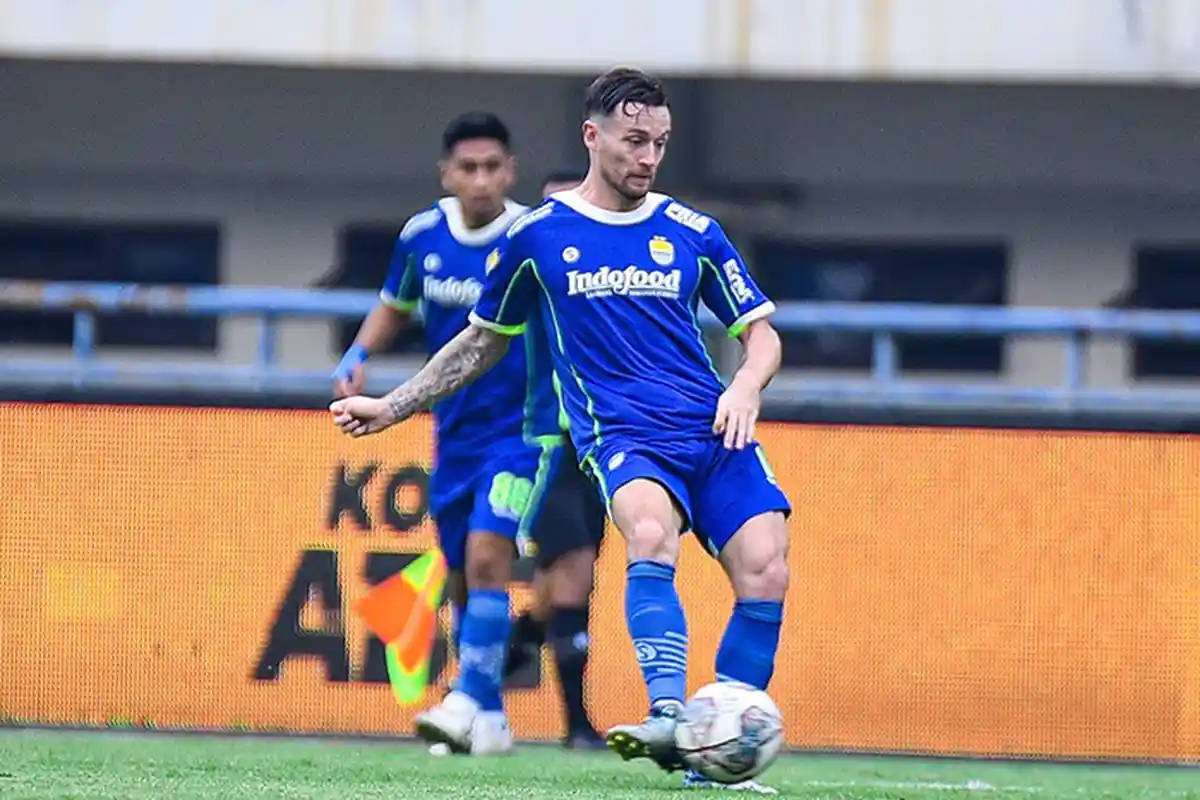 Figur Baru Persib Bandung Datang Eks Atletico Madrid dan West Ham, Luis Milla Aman di Liga 1