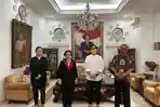 ketua-umum-pdi-p-megawati-soekarnoputri-terima-kunjungan-bakal-calon-wali-kota-solo.jpg