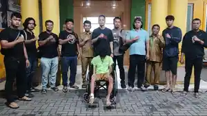 Kanit-Pidum-Ipda-Jun-Fredy-Sembiring-tengah-dan-tim-usai-membawa-tersangka.jpg