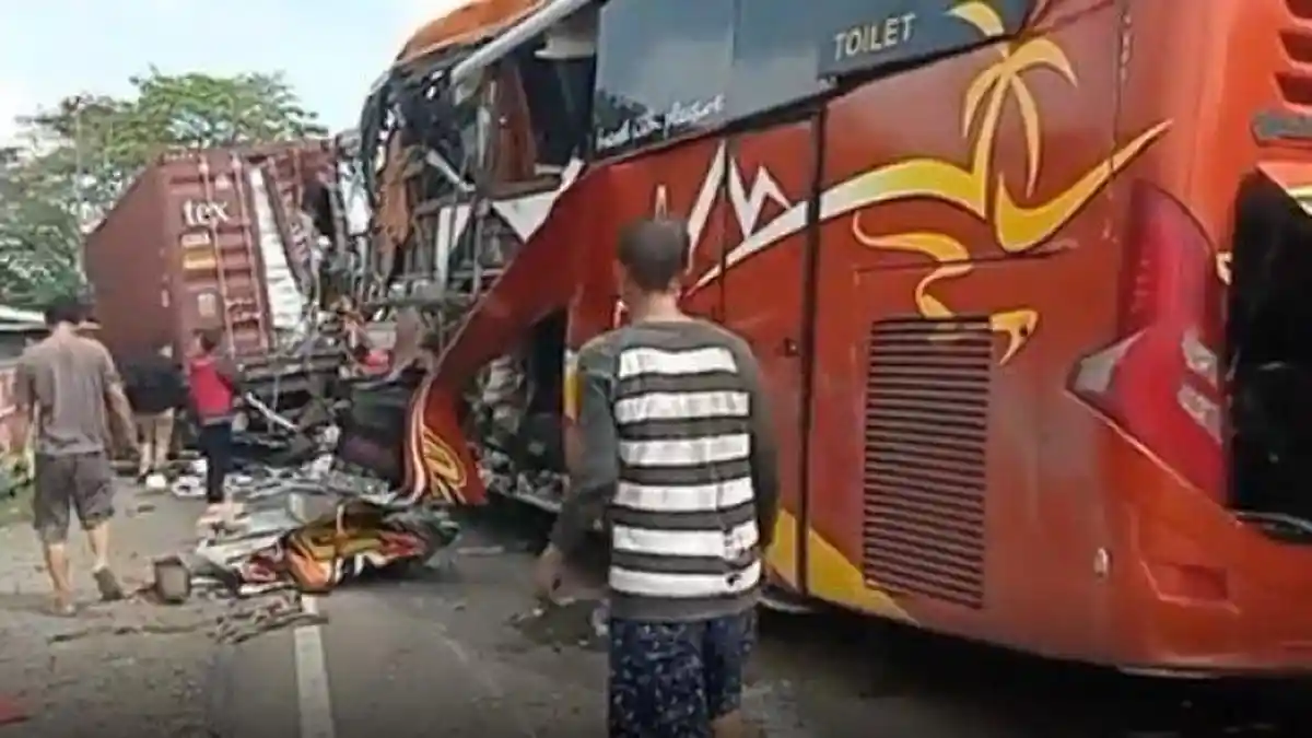 Terjadi Kecelakaan Bus Sugeng Rahayu Vs Truk di Jalan Wates-Purworejo, 2 Orang Meninggal Dunia