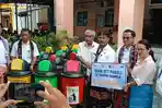penyerahan-tempat-sampah.jpg