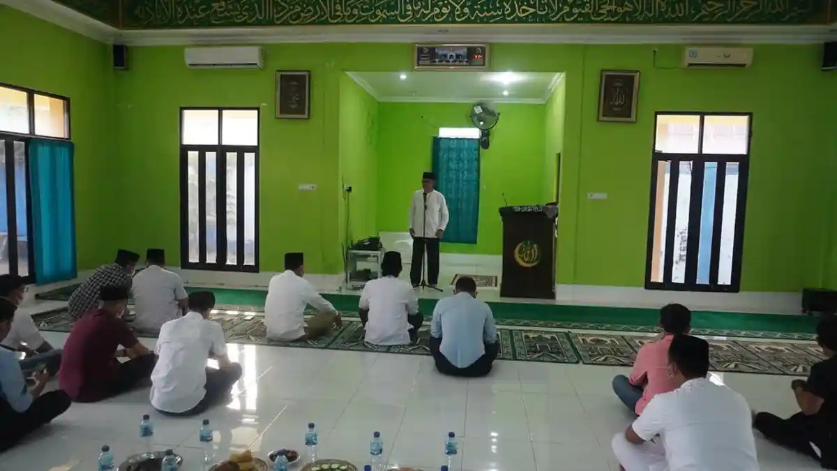 Safari Ramadan di Kantor Imigrasi Mamuju Diisi Kultum Tentang Malam Lailatul Qadar
