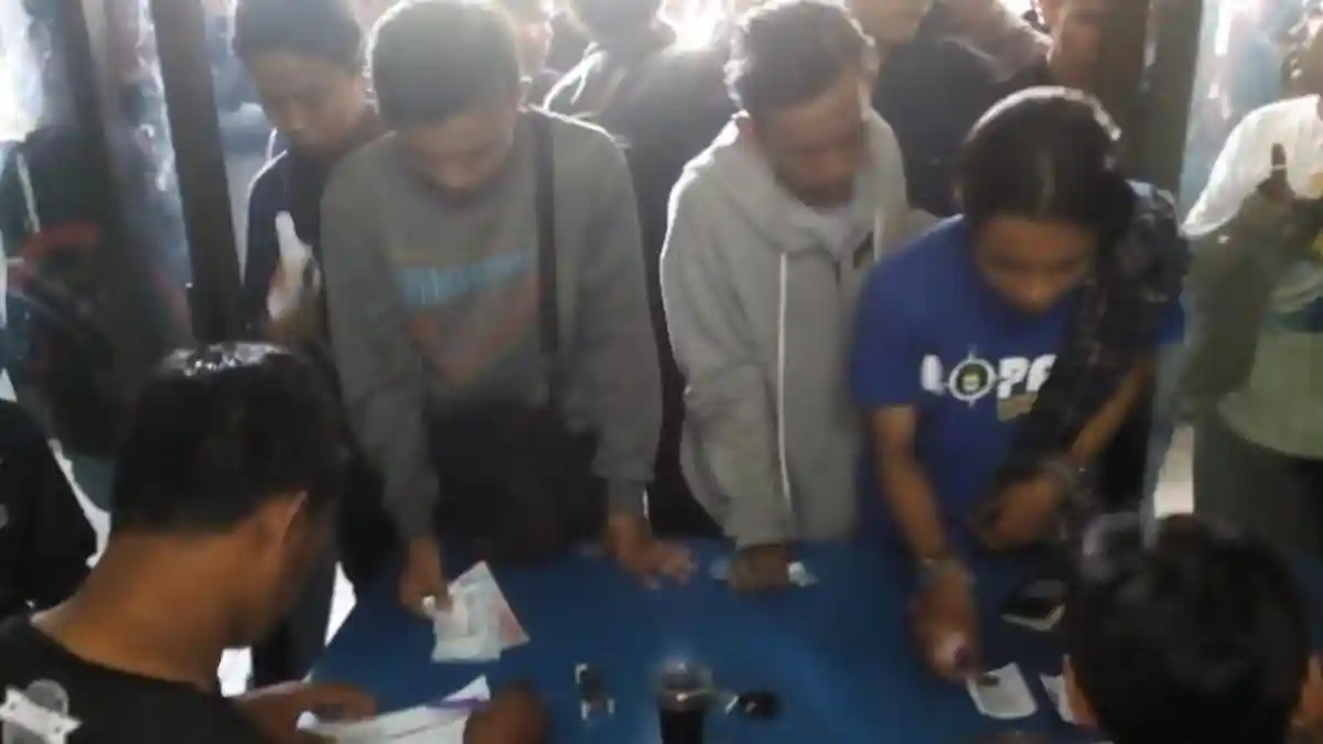 Bayar Total Rp 250 Ribu, Bobotoh Persib Serbu Tiket Final Piala Presiden 2015
