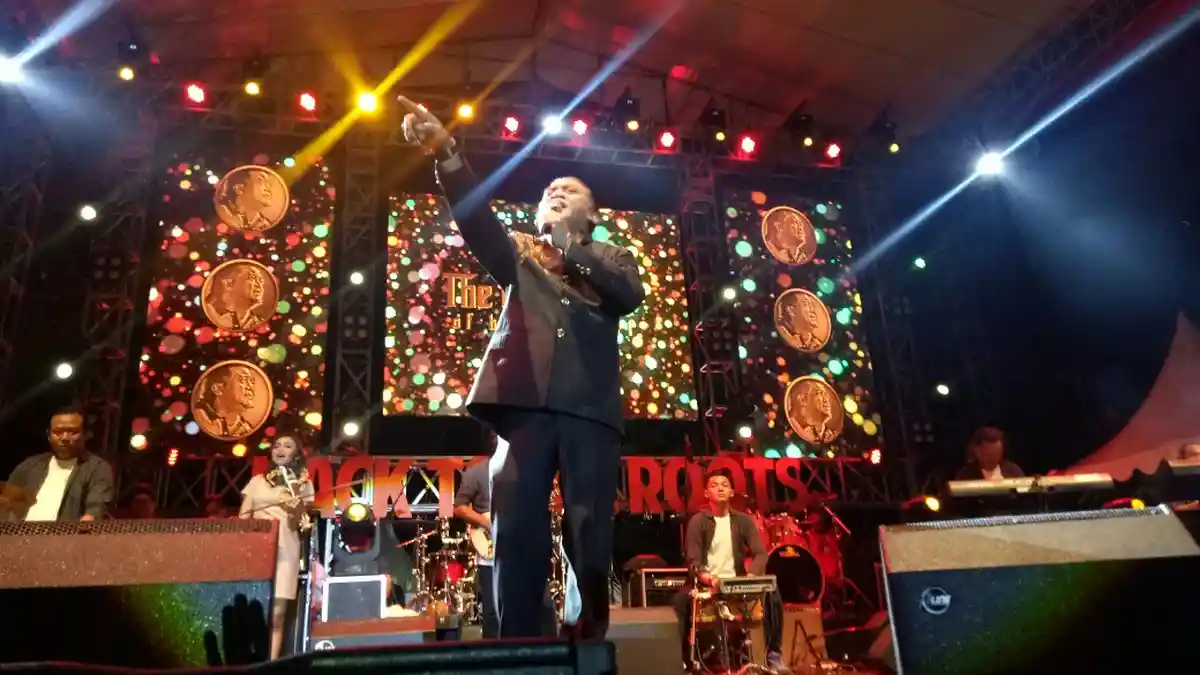 Saat Anak Kustom Dibikin Ambyar oleh Didi Kempot di Kustomfest 2019