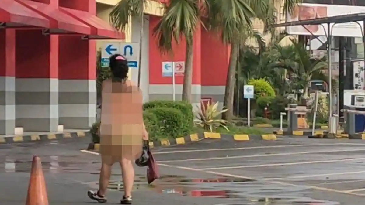 Fotonya Viral, Ternyata Ini Penyebab Wanita di Tasikmalaya Jalan di Mal Pakai Bra dan Celana Dalam