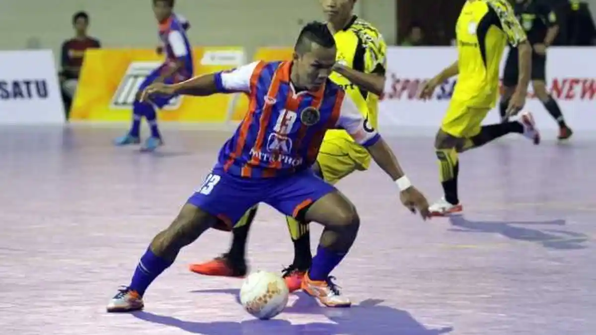 Thai Port FC Taklukan Felda United 3-2
