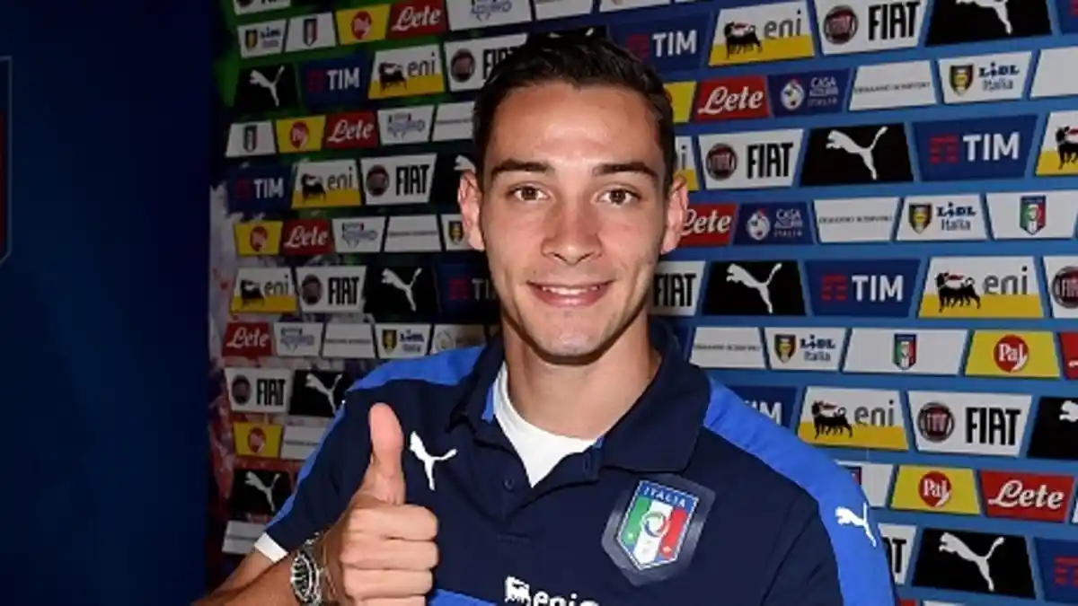Mattia De Sciglio Bangga Punya Pelatih Antonio Conte