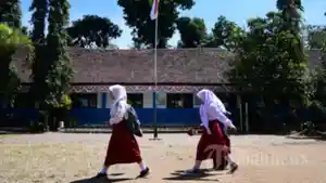 Prioritas-Anak-Putus-Sekolah-Progres-Sekolah-Rakyat-Bantur-Malang-Capai-40-Persen-Dibuka-Juli-2026.jpg