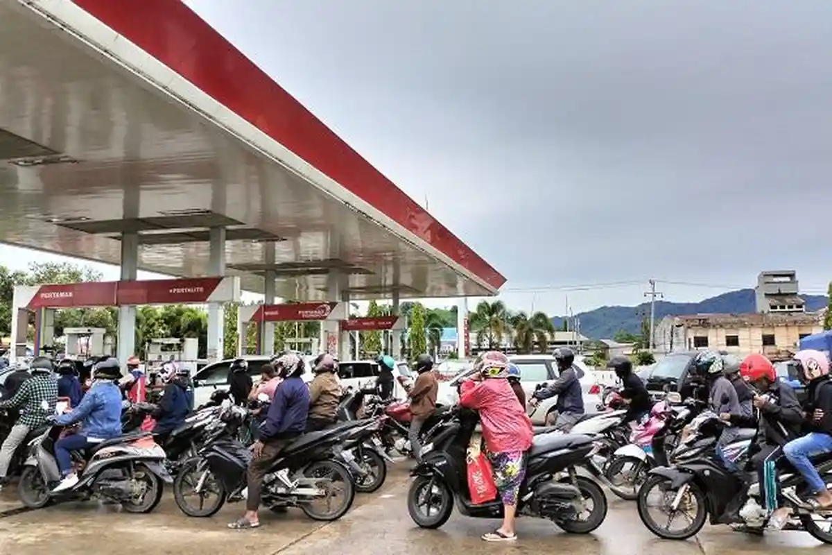 Majene Longsor, Pertamina Salurkan BBM dari Palu untuk Mamuju