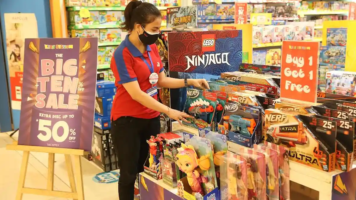 FOTO: Promo BTS di Kidz Station TSM Makassar