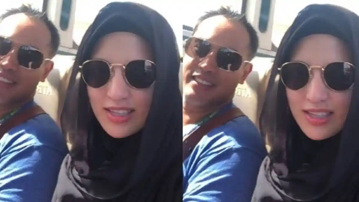 Nia Ramadhani dan Ardi Bakrie Naik Haji. Gaya Busananya Dikritik