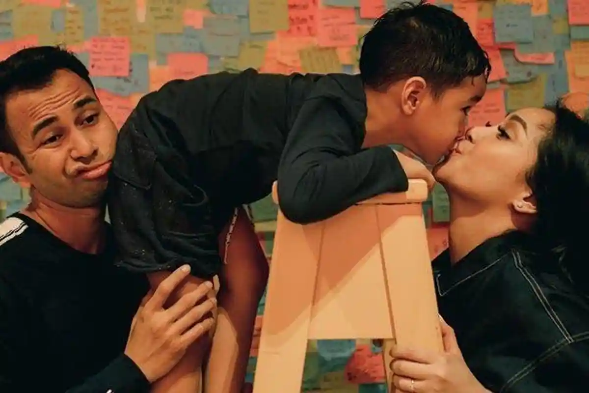 Artis Raffi Ahmad Komentari Rafathar Disebut Mirip Idol KPop Jung Jaehyun NCT Saat Kecil