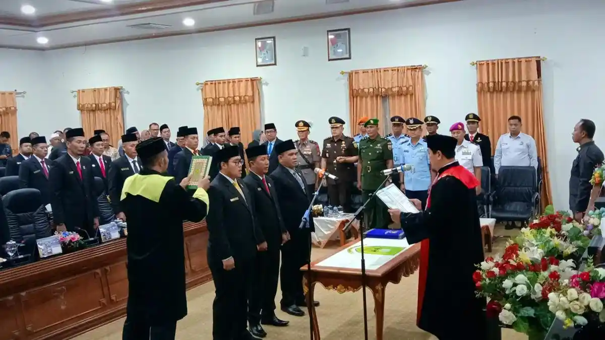 Tiga Pimpinan Definitif DPRD Natuna Periode 2024-2029 Resmi Dilantik, Rusdi Jadi Ketua DPRD