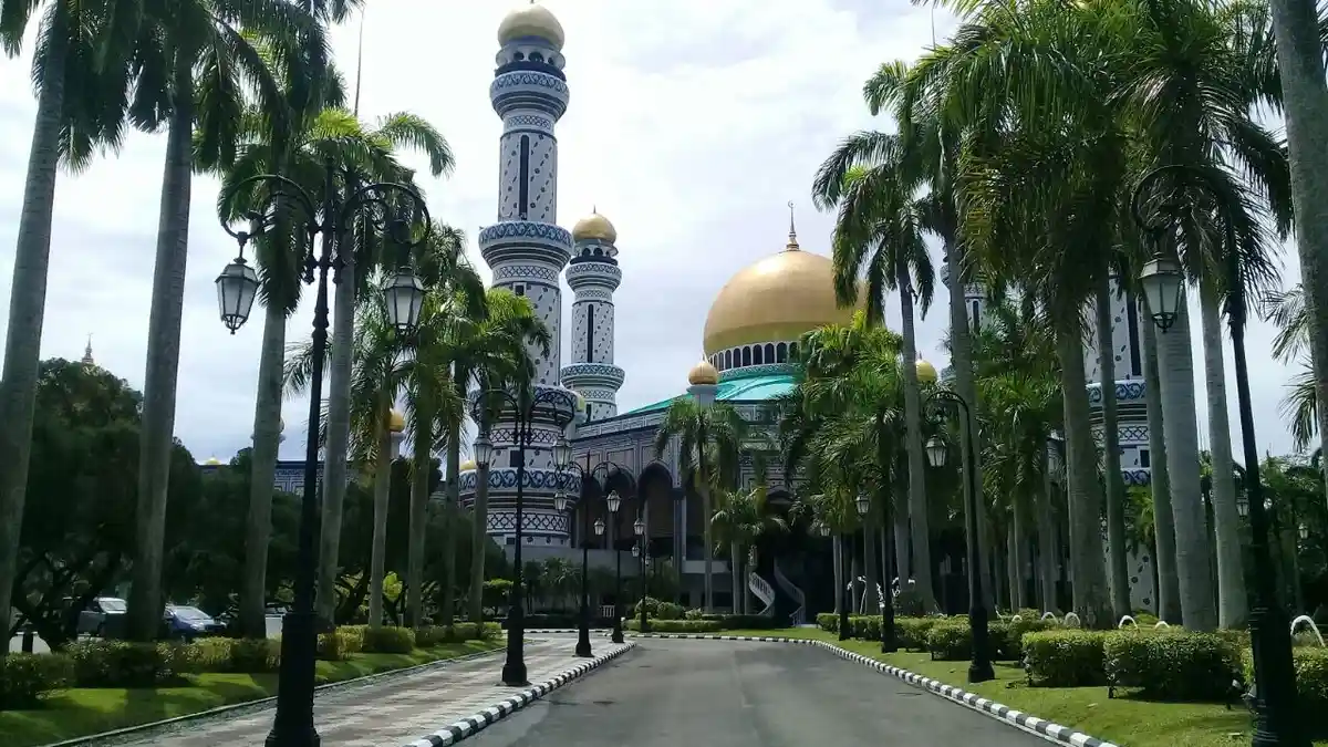 Masjid di Brunei ini Beraroma seperti Masjid Nabawi