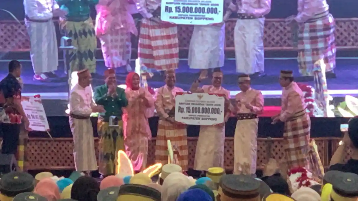 Dulu Andalan Menang Telak di Soppeng, Kini Andi Sudirman Bawakan Bantuan Suwardi Haseng Rp15 M