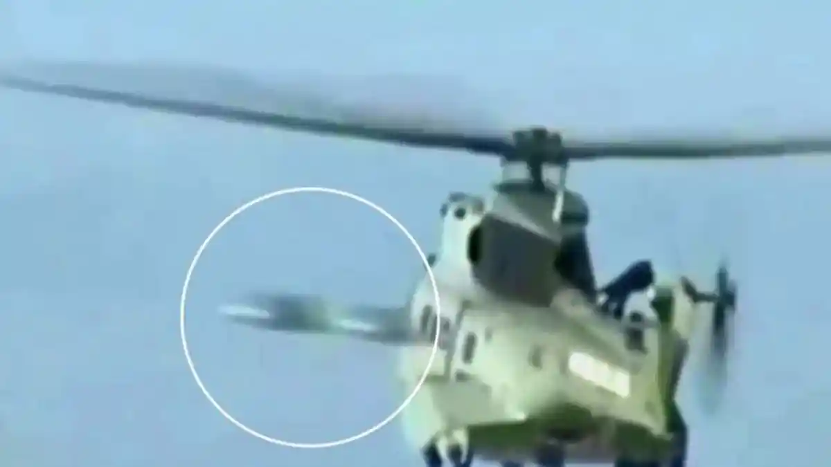 UFO Terekam Terbang Dekat Helikopter Penyelamat
