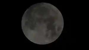 20260402_Pink-Moon-di-Balikpapan-Kaltim.jpg