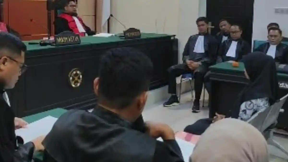 Guru Supriyani Dituntut Bebas, Pembacaan Tuntutan Jaksa di Pengadilan Negeri Andoolo Konawe Selatan
