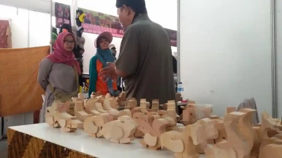 Pelaku UMKM Manfaatkan Gebyar Bazar PON XIX 2016