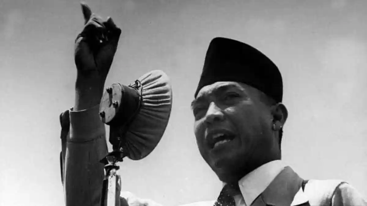 Detik-detik Soekarno Disela Ajudan saat Baca Pidato Pasca G30S/PKI, Bawa 1 Nota, Isinya Mencekam