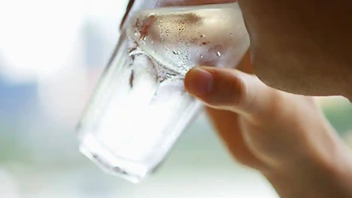 Habis Makan Minum Air Es Ternyata Berbahaya, Ini Deretan Dampak Bagi Kesehatan