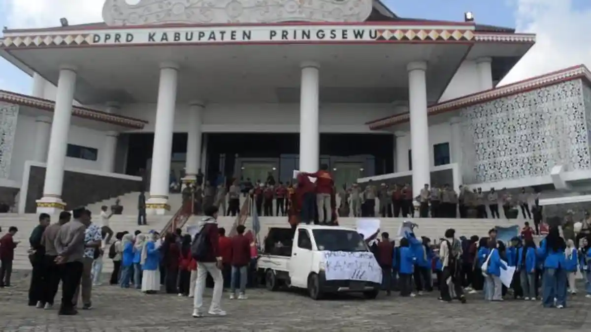 Aksi Unjuk Rasa Mahasiswa di Pringsewu, Kritik Kunjungan Dinas hingga Dugaan Dapur MBG