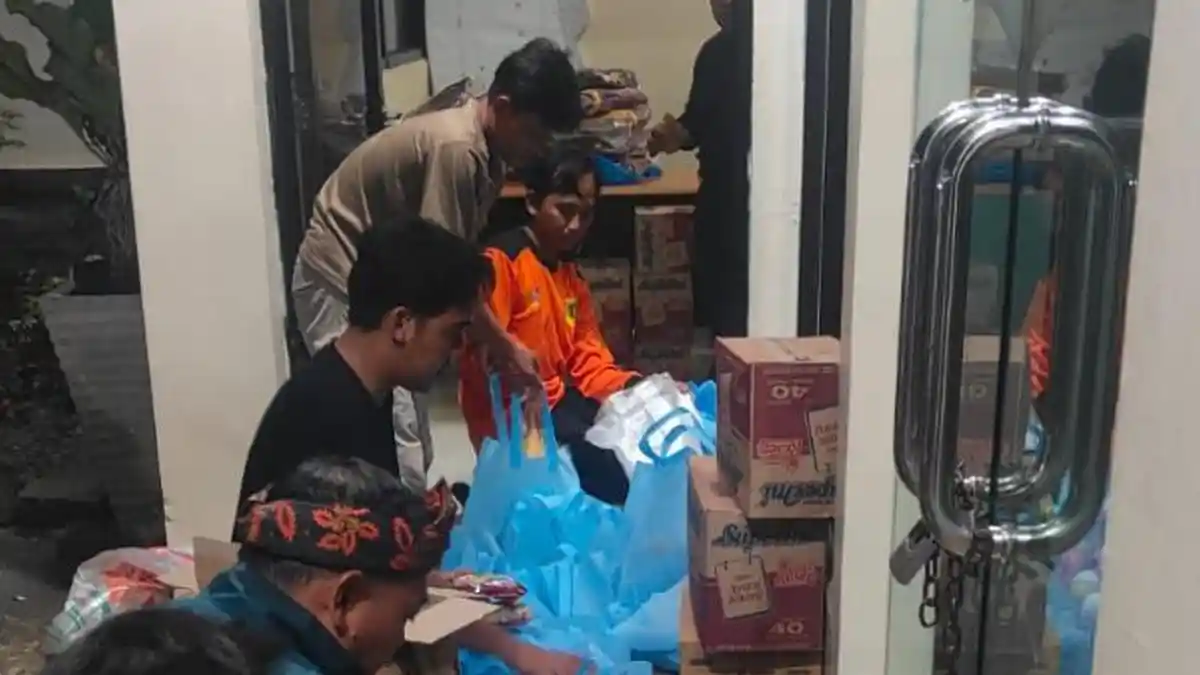 Warga Terdampak Puting Beliung di Bojonggede dapat Bantuan dari Dinsos Kabupaten Bogor