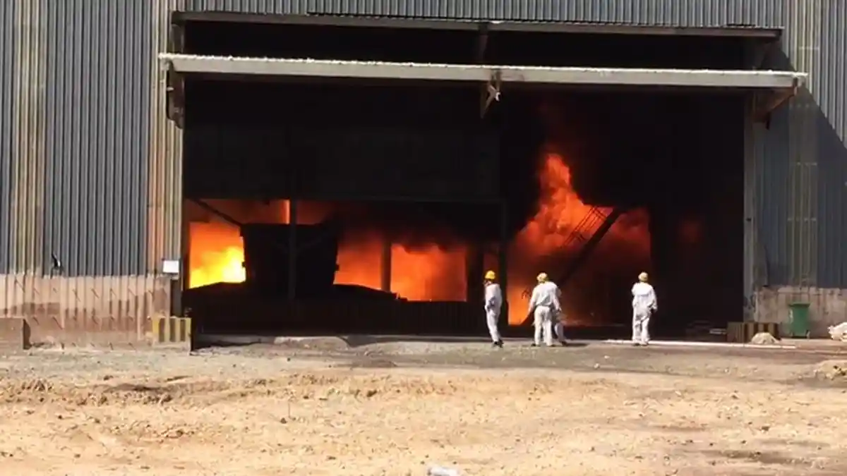 Smelter PT OSS di Morosi Konawe Terbakar, Karyawan Berlarian Menyelamatkan Diri