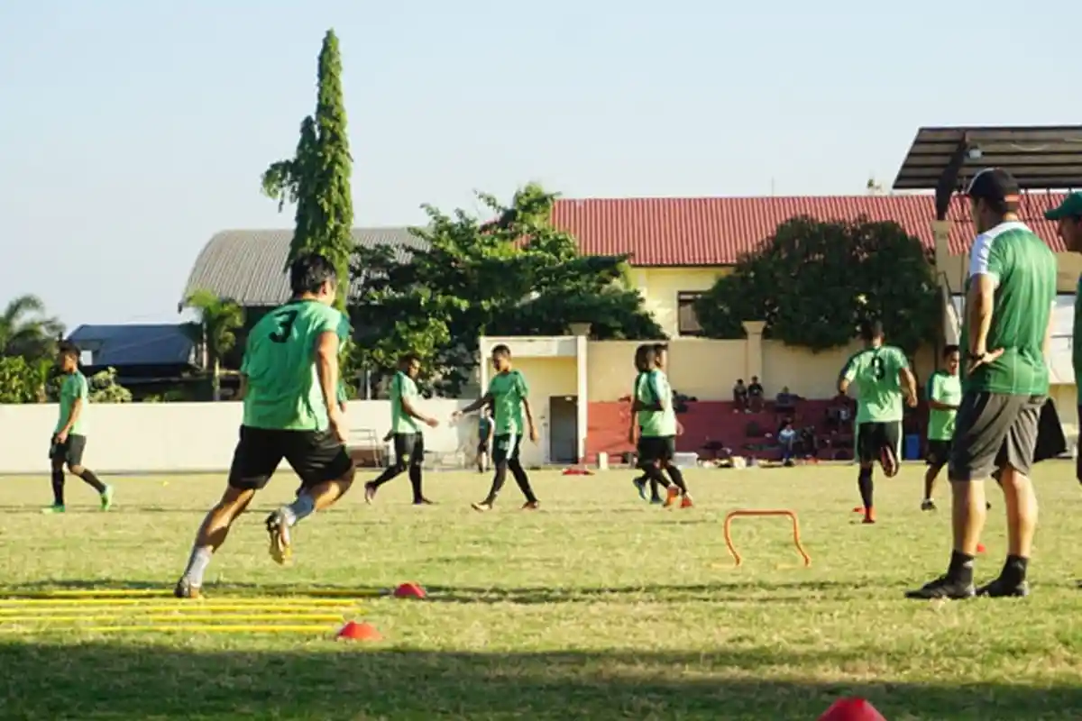 Mendapat Jamuan Kurang Menyenangkan Dari Oknum Supporter Persija, Persebaya Kirim Surat ke Komdis