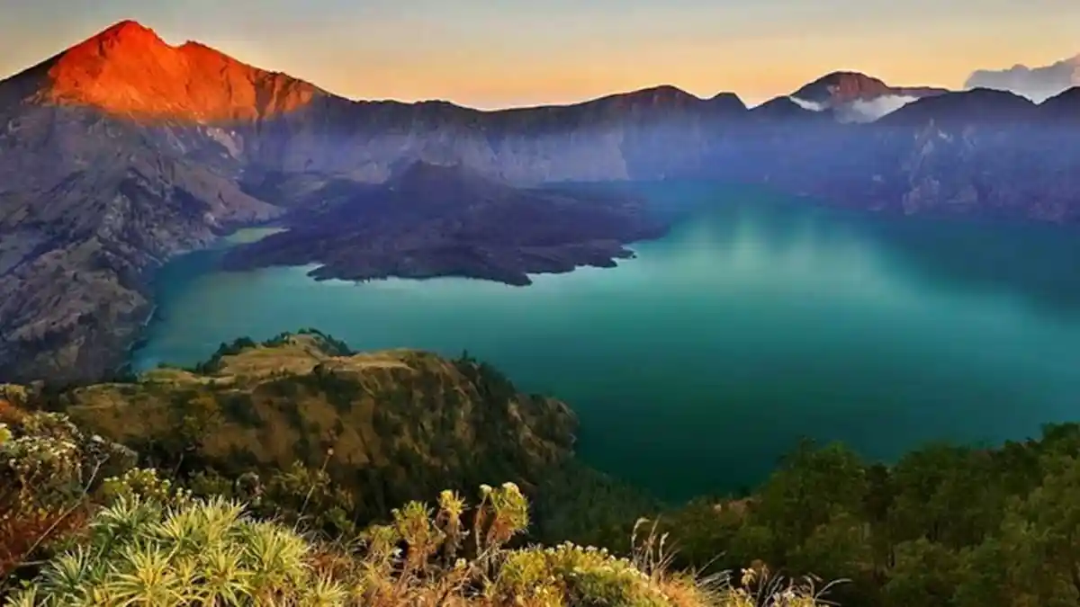 Cara Booking Online Pendakian Gunung Rinjani Lewat Aplikasi, Jalur Resmi Dibuka Kembali