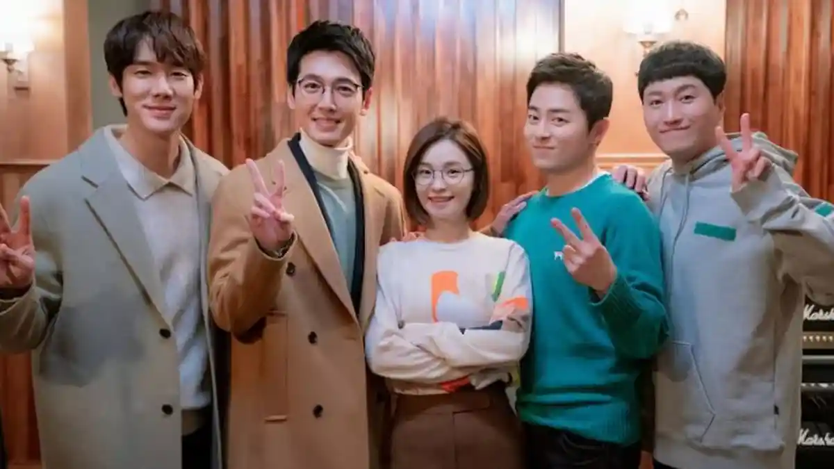 Drama Korea Terpopuler Minggu Kedua Juli 2021, Drakor Hospital Playlist 2 Bertahan