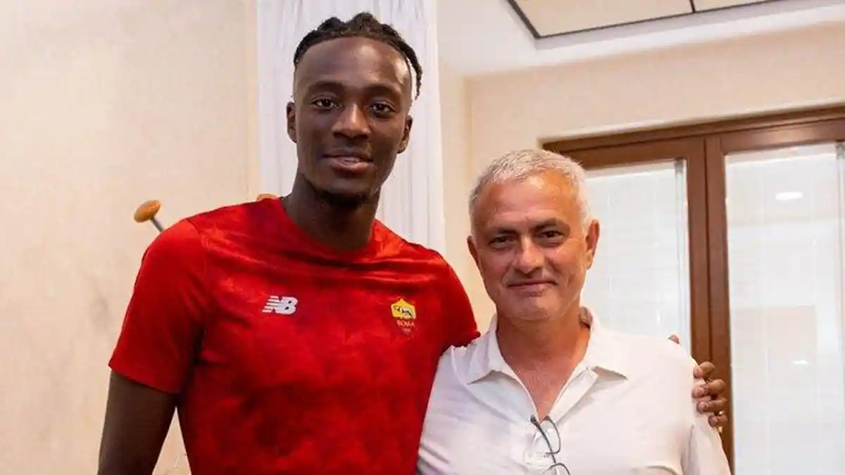 Bukan Jose Mourinho, Tammy Abraham Ungkap Sosok yang Meyakinkannya Agar Gabung AS Roma