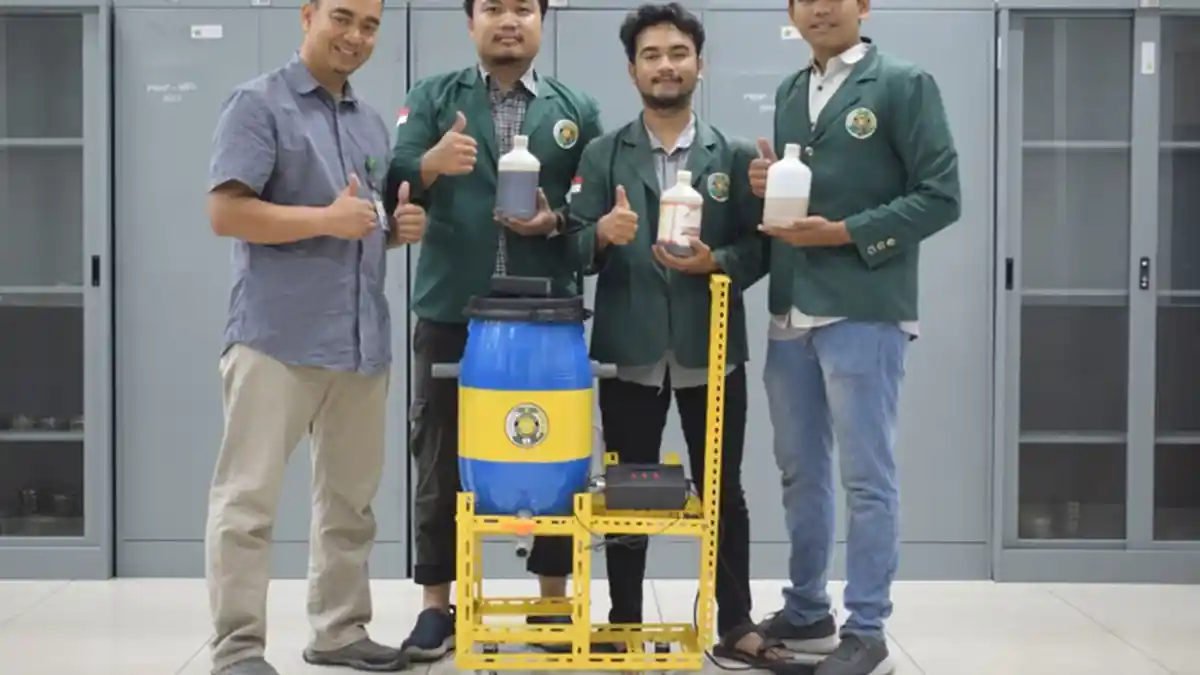Tiga Mahasiswa USU Ciptakan Komposter Pintar, Mudahkan Pembuatan Pupuk Kompos