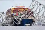 jembatan-baltimore-as-ambruk-ditabrak-kapal-kargo_20240326_223234.jpg