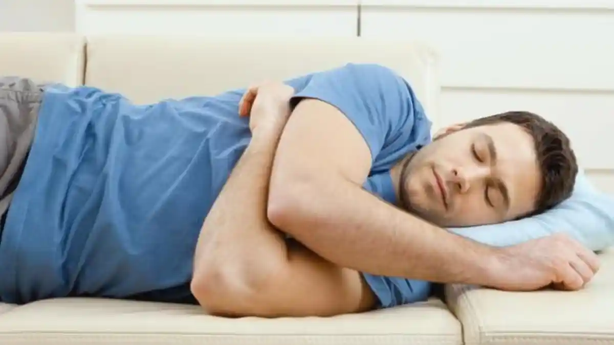 Menghabiskan Libur Dengan Tidur? Waspadai Bahaya Tidur Terlalu Lama, Bisa Timbulkan Penyakit!