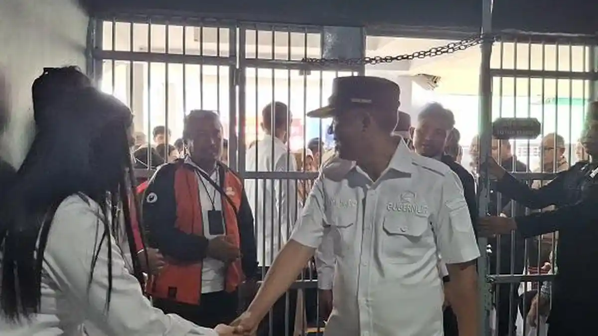 Gubernur dan Kapolda Sulteng Tinjau PSU di Parimo, Ajak Warga Jaga Kedamaian