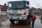 Tindaklanjuti Arahan Wali Kota Dedie Rachim, Truk Proyek Kemenkes di Semeru Bogor Selalu Dibersihkan