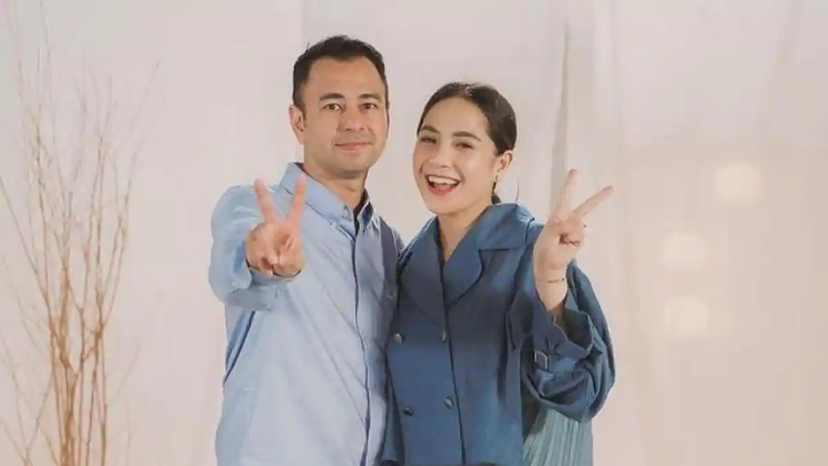 Raffi Ahmad Ditegur Petugas KPPS saat Bikin Video di TPS: Saking Semangatnya