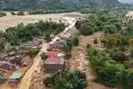 Kerusakan-di-Tapanuli-Tengah-Akibat-Banjir-dan-Longsor_20251205_052353.jpg