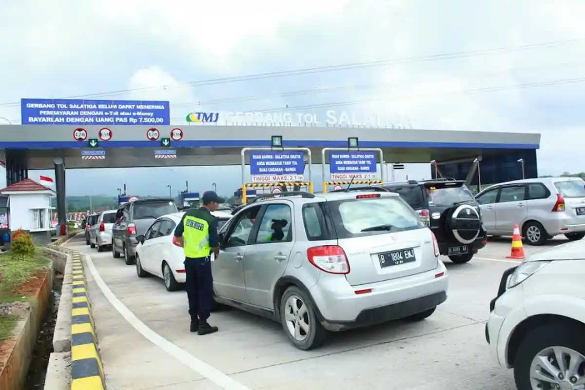 Gerbang Exit Tol Salatiga yang Sempat Viral itu Sudah Dilintasi Ratusan Ribu Kendaraan. Ini Datanya
