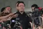 Agung Laksono Usai Diperiksa KPK