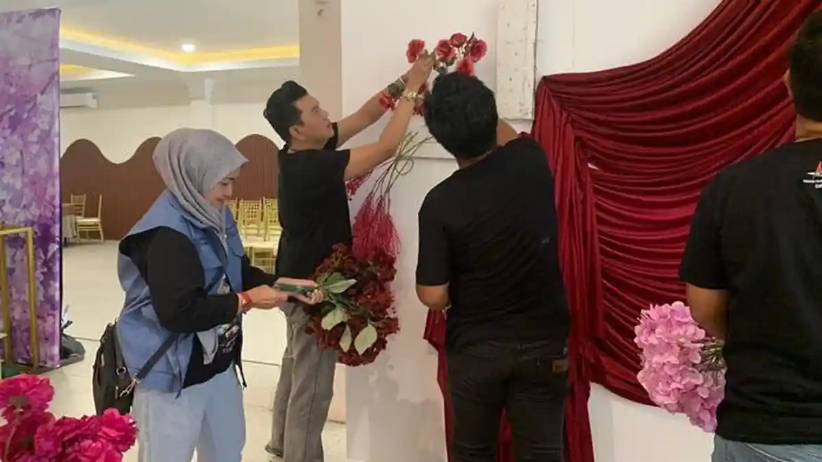 Puluhan Pengusaha Dekorasi Ikuti Pelatihan Merangkai Bunga Diselenggarakan oleh Aspedi